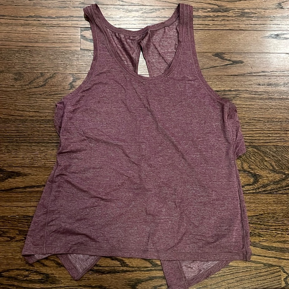 Lululemon twist back tank
